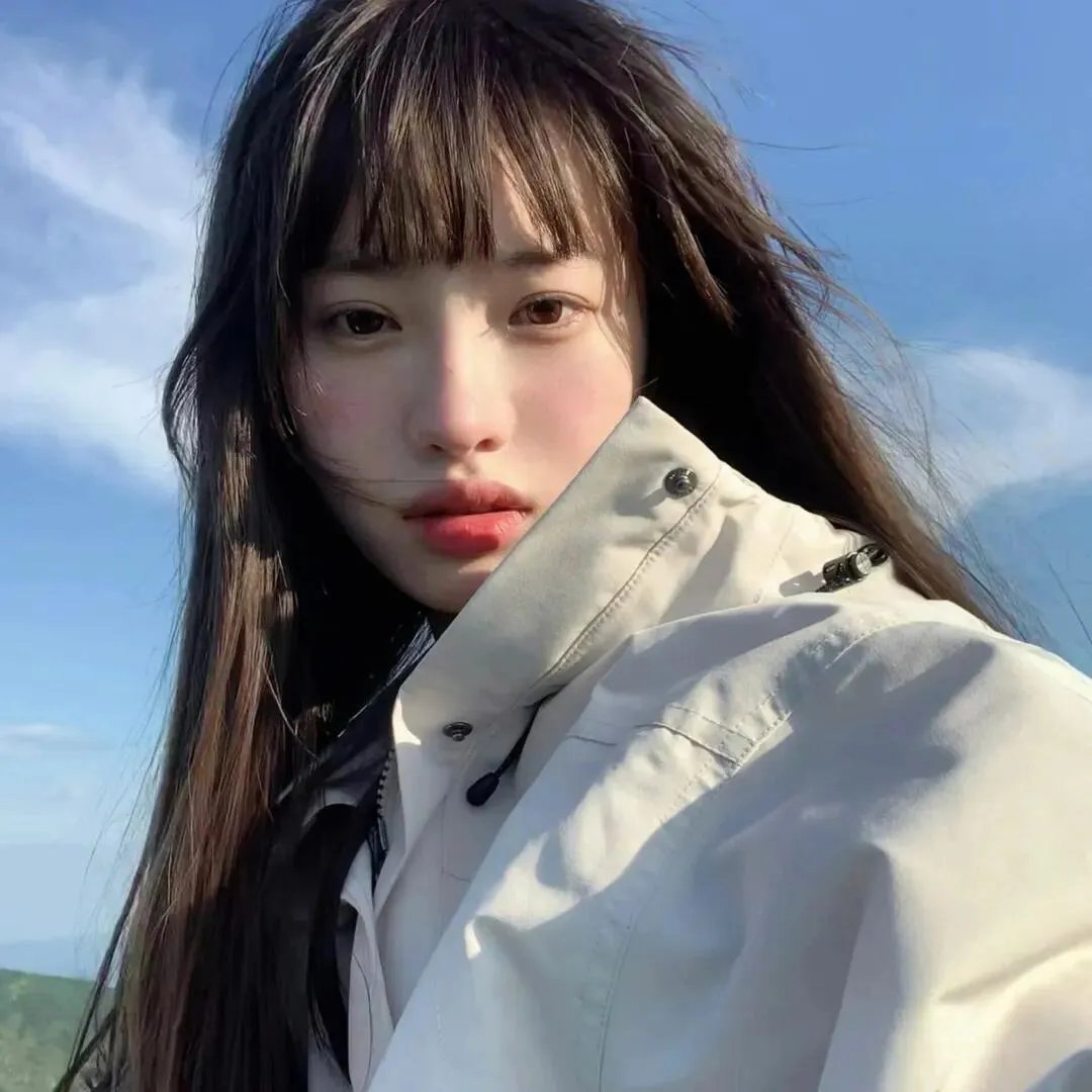 白桦林中的哨所